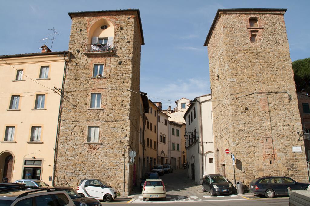 Residenza Fra Le Torri - Charme & Art Gallery Home Arezzo Dış mekan fotoğraf