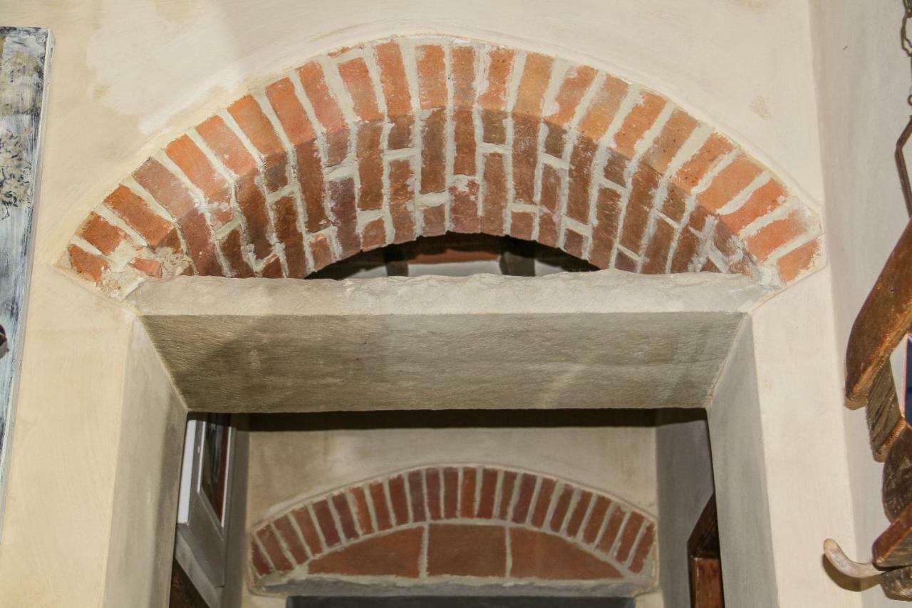 Residenza Fra Le Torri - Charme & Art Gallery Home Arezzo Dış mekan fotoğraf